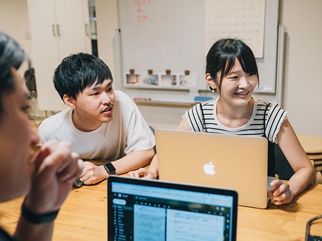 デザインのプロとしてUI面でユーザーに与える影響を考え抜いて、クライアントに提案する。