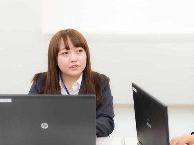 教育制度は、基本的にはＯＪＴによって実施される。ITシステムの知識、行政に関する知識、社会人としての一般常識などを身につけることができる。
