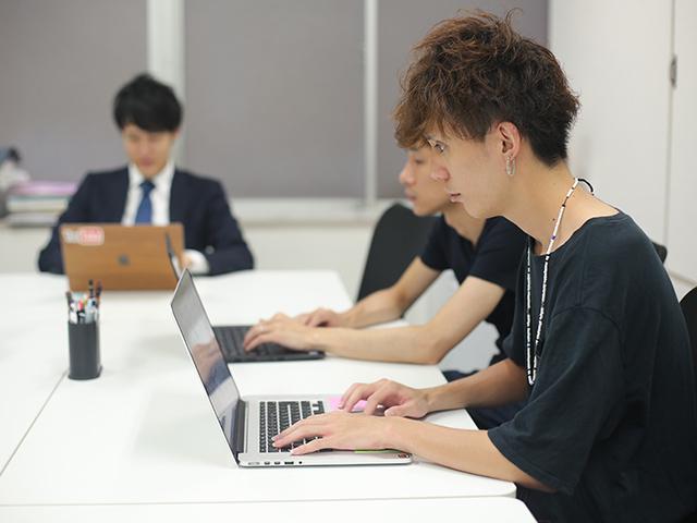 自ら様々な新しいことにチャレンジしていきたいと考えるエンジニアには、ピッタリの会社ナノではないだろうか。