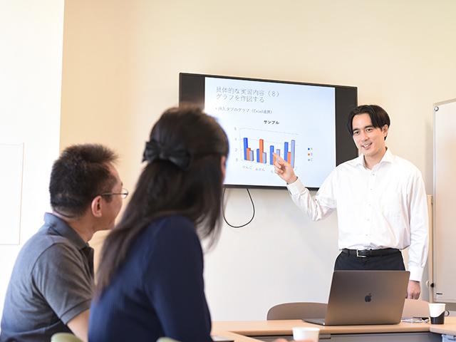 出版物の電子化や、コンテンツのICT化に積極的に取り組んでいる。出版業界に新たな風を吹かせている。