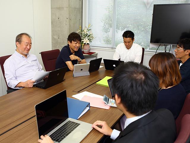 翻訳事業では日本が誇るマンガを翻訳し海外の読者へ届けており、時代に合わせて、求められる出版周辺事業も行っている。