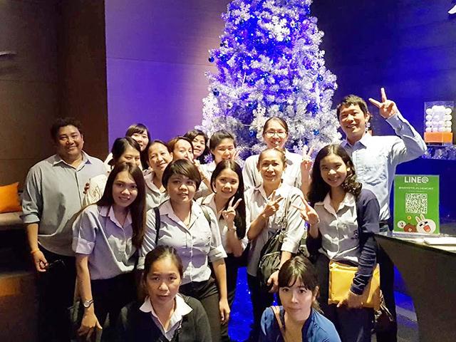 福利厚生面は、海外企業のため日本の社会保障制度は適用外となるわけだが、海外旅行傷害医療保険に会社負担で加入する。