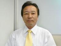 専務取締役　仮屋 氏