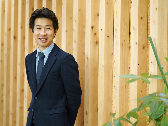 同社副社長 山田力氏
入社5年目でグループ会社であるヒトワークス株式会社の代表に就任。