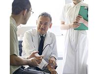 医療機関に常駐して治験関連業務をサポート