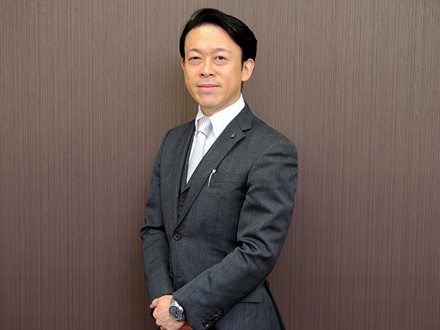 代表取締役　衞藤 重豪氏
自身もソフトウェア技術者としてキャリアをスタートし、コンサルティングファームを経て、独立。2004年に同社を設立。