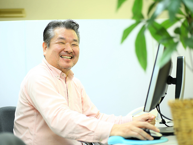 代表取締役　中村 康彦氏
元々前職でネットワーク関連マーケティングとして活躍していたという。2001年12月に同社を設立。