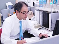 技術者は各自の裁量で<br>仕事をコントロールしている