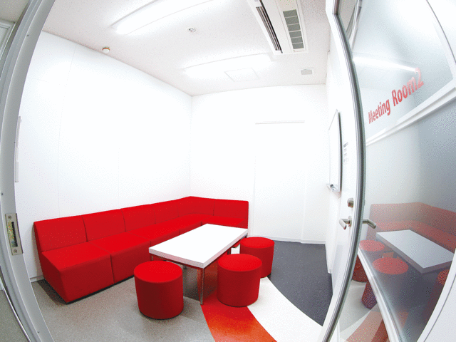 ECC自体のモットーは、教育50営業50のバランスが取れた経営だ。だから堅実に成長することが出来る。