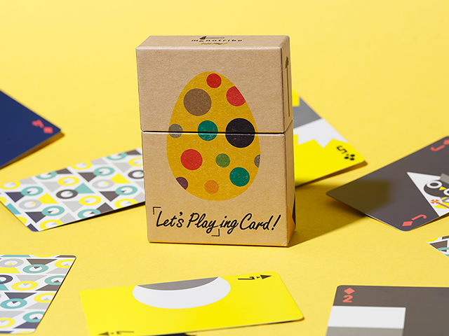 もらった人の記憶に残る年賀状。2017年はオリジナルカードゲームでした。