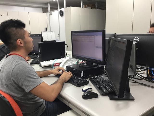 機械翻訳を支えるのは経験豊かなエンジニアだ