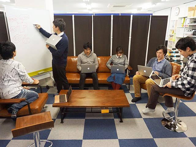 同社が考える会社とは、「自己実現を果たす場」手をあげたら、誰もがリーダーになれる環境だ。