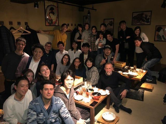 経営メンバーと近い距離で仕事を経験できるベンチャー的な空気感も同社の魅力。やりがいある環境だ。