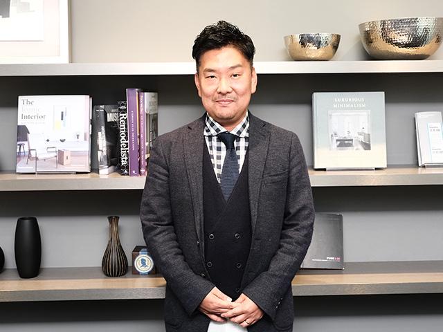 代表取締役会長　金沢 哲史氏