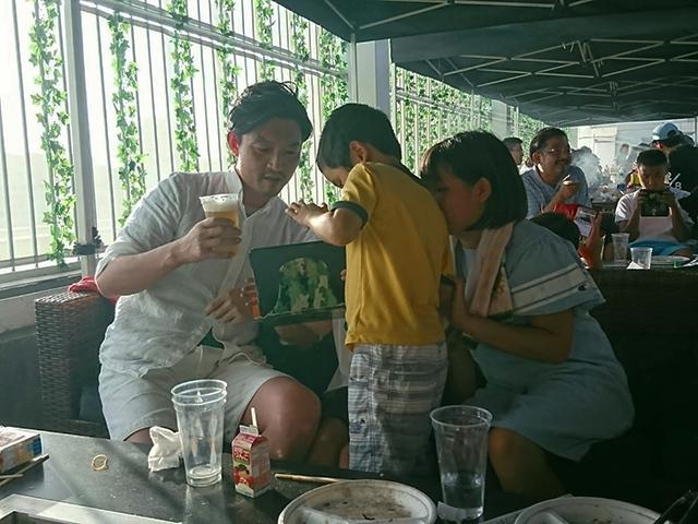 同社は「ファミリーファースト」を掲げている。家族との時間を大切し、何かあったときは『帰ります』と言いやすい雰囲気を目指す。