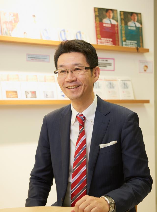 代表取締役社長 今野賢二
歯科業界歴28年のベテランです。