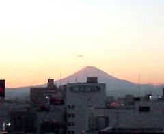 藤沢本社からは、富士山や湘南の海も見ることができる