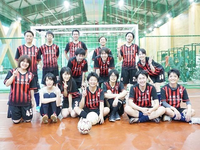 明るくオープンな社風のもと、変化する時代で変化を楽しめる風土だ。