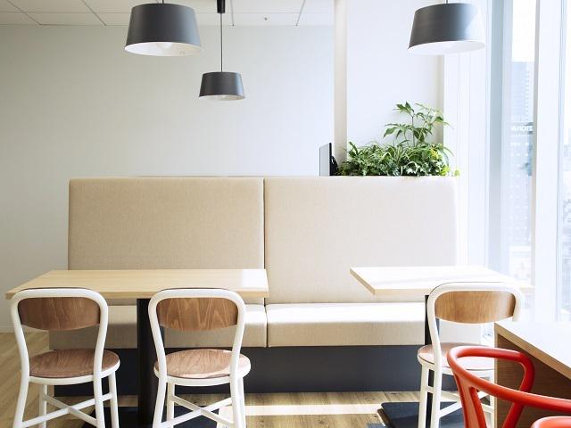 「And More Good Solution」の頭文字から取られた名付けられた同社。「純粋にモノづくりを楽しむことで、より良い製品やサービスを届けたい」という理念を掲げている。
