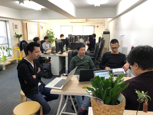 現在は少数精鋭のメンバーで会社を創り上げている段階。会社創りのフェーズから関われるのも魅力の一つ。