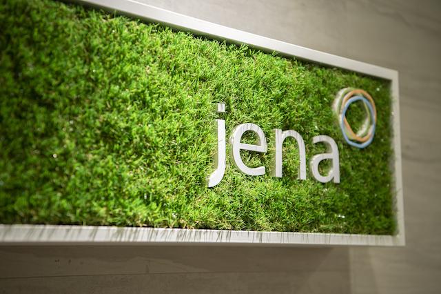 同社では、社内向けAIチャットボット「hitTO」を提供。大手企業様の人事総務部門を中心にこれまでに200以上の導入実績があります。