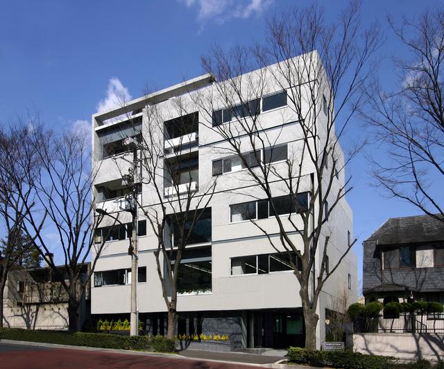 同社は、新薬候補となる新規化合物の有効性の研究や、医薬品を中心とする物質の人体への安全性を研究している会社だ。