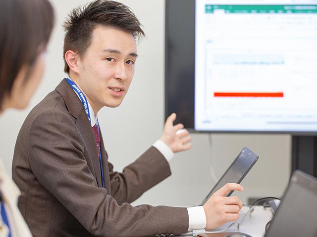 培ったノウハウを横展開する形で、グループ外への売上も年々増加中。物流×ITのリーディングカンパニーとして存在感を放っている。