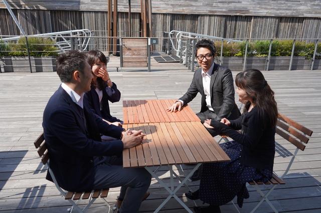 天王洲オフィスの近くには運河に面したオシャレなレストランがあり、天気のよい日は同僚と足を運ぶ。