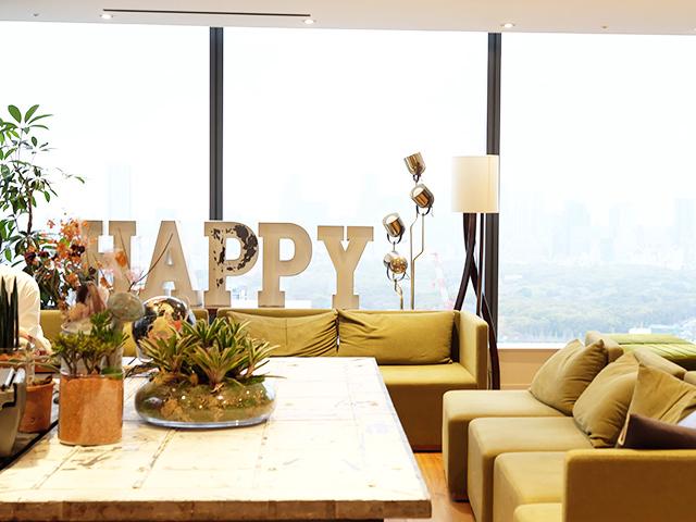 同社は国内外で20を超えるブランド、約1400店鋪を展開中だ。人気ブランドも多く、多くの消費者が同社の製品を使っている。