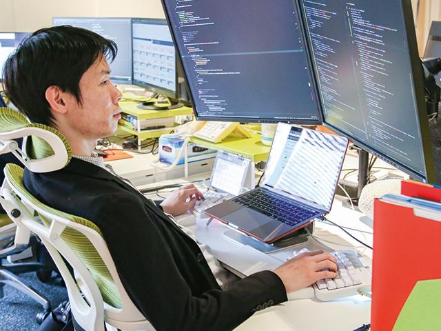 特許を取得するほどのソリューションを開発するエンジニア揃いなので、エンジニアとして成長できる環境があります。最新技術に触れられる、新規サービスの企画にも携われると言う理由でミラボに入社を決めて頂くことも多いです。