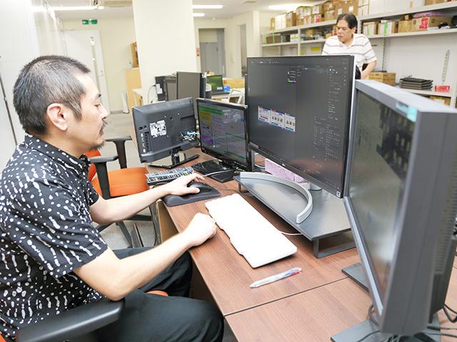 社員の自己実現のために、最大限の支援をしている。資格取得にかかる費用も会社が負担している。