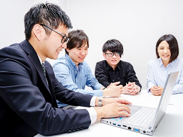 活躍しているメンバーに共通する要素は、コミュニケーション力や向上心、自己啓発意識の高さ。こうした素質を備えている人材を求めている。