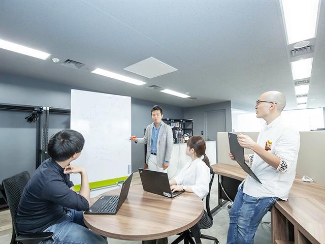 複数業界のビッククライアントに注力。いずれも多様なデータを保持し、解決すべき課題も多岐にわたることから、同一クライアント内で次々とプロジェクトが生まれている。