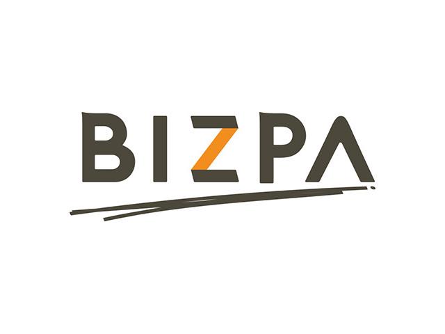 ビジネス＋パス＝ビズパ。BtoBの「to」の存在として、企業に最適なパスを送る存在になる、そしてパスポートのようになくてはならない存在になるという意味でつけられた。