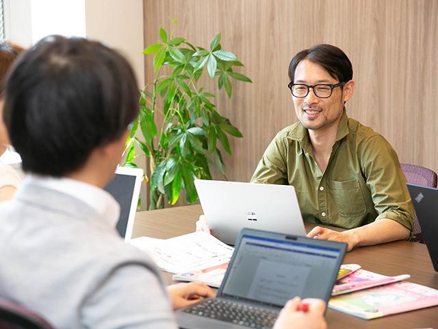 “つくることを、もっと楽しく。”を理念に、創作のサポートを通じて人々をポジティブにすることを目指す。