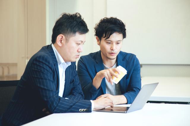 どのようにして広告を通してクライアントの課題を解決をするかが日々議論されている。