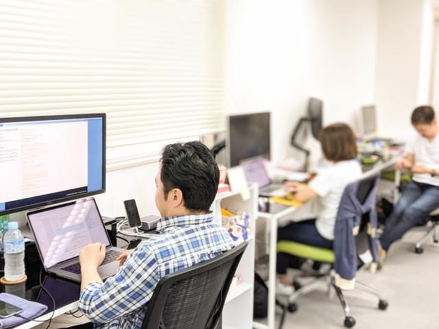 その後、AndroidのOSバージョン1.5の時期から開発に携わっており、スマホアプリや研究開発案件向けのプロトタイプなどの開発実績を積み上げています。