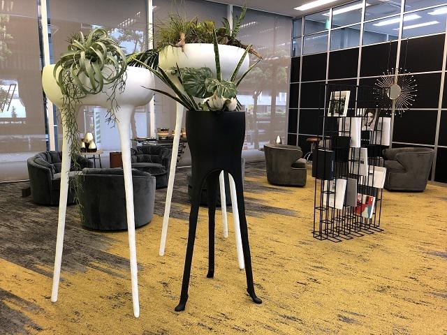 既存のイメージに縛られない、新しい発想を生み出すようにと、デザイン性の高い空間が用意されたオフィスも一見の価値アリだ。