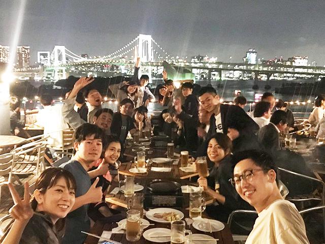 会社とともに成長してくれる新しいメンバーを募集中だ。若いメンバーも多く、雰囲気の良さも特徴的。