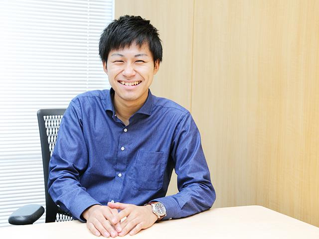 現在はあらゆるICT商材を扱い、法人向けにおいては4000社以上のメーカー、1万社・4万拠点以上の販売パートナーと密なネットワークを構築し、巨大な事業プラットフォームを形成している。