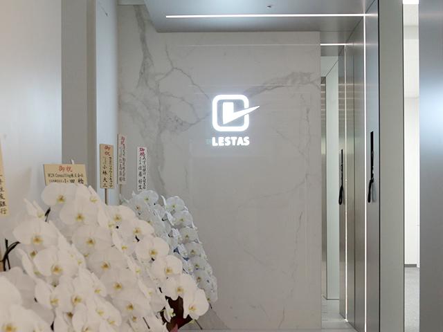 2019年8月、社名を名入れ製作所からレスタスに変更。第二創業期の幕が上がった。