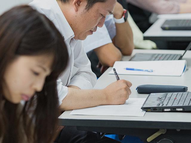 同社では2011年より社内大学「テスク大学」による社員教育を実施。流通業界に精通したエンジニア育成に力を入れている。