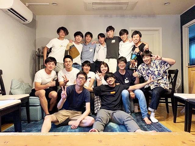 時には歴代インターン生も集めて遊ぶことも