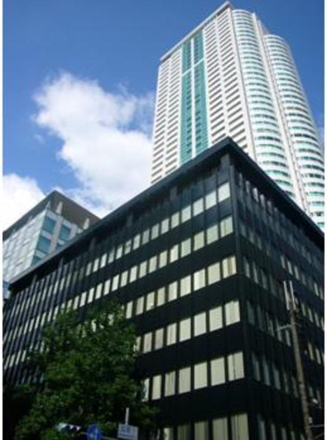 大阪の中心となる北浜に事務所を設置。