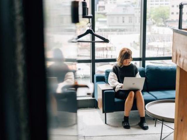 ホテル周辺のレストランなどと提携し、街全体のホテル化を目指します。