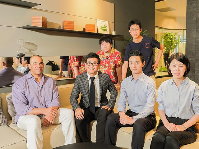 現時点では日本人社員の方が少なく、今後も国籍にこだわらずに採用を進めていくという。真のグローバルカンパニー、グローバルチームである。