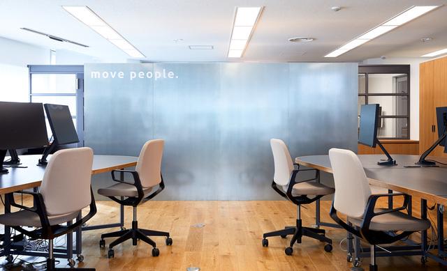 UXデザインコンサルティング、アプリ開発、コミュニケーション戦略立案、サービスデザインなどを軸に事業を展開