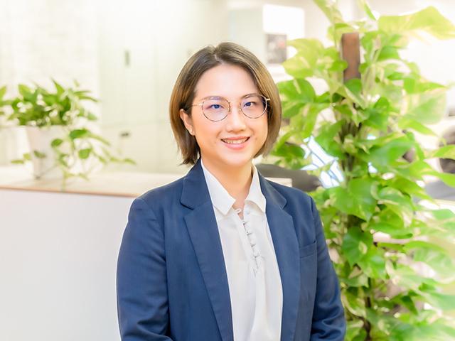 ほぼ独学で日本語をマスター。中国人の莫さんの貪欲に学ぶ姿勢は他の社員の刺激に