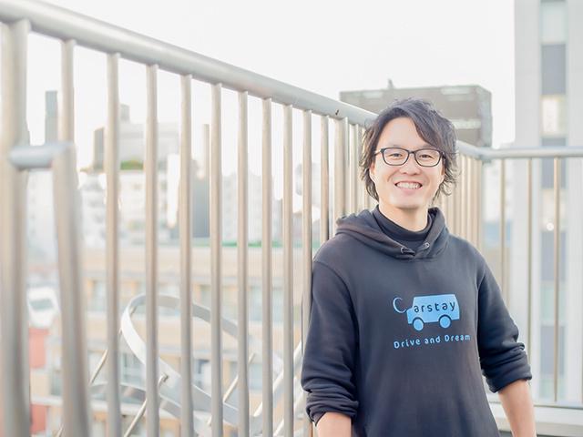 CEO　代表取締役・宮下 晃樹氏
Stay Anytime,Anywhere「誰もが好きなときに、好きな場所で、好きな人と過ごせる世界をつくる。」をミッションに掲げる。