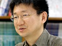 代表取締役　小高輝真氏